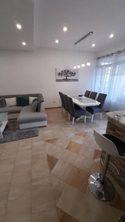 Apartments Ljube 마카르스카 외부 사진